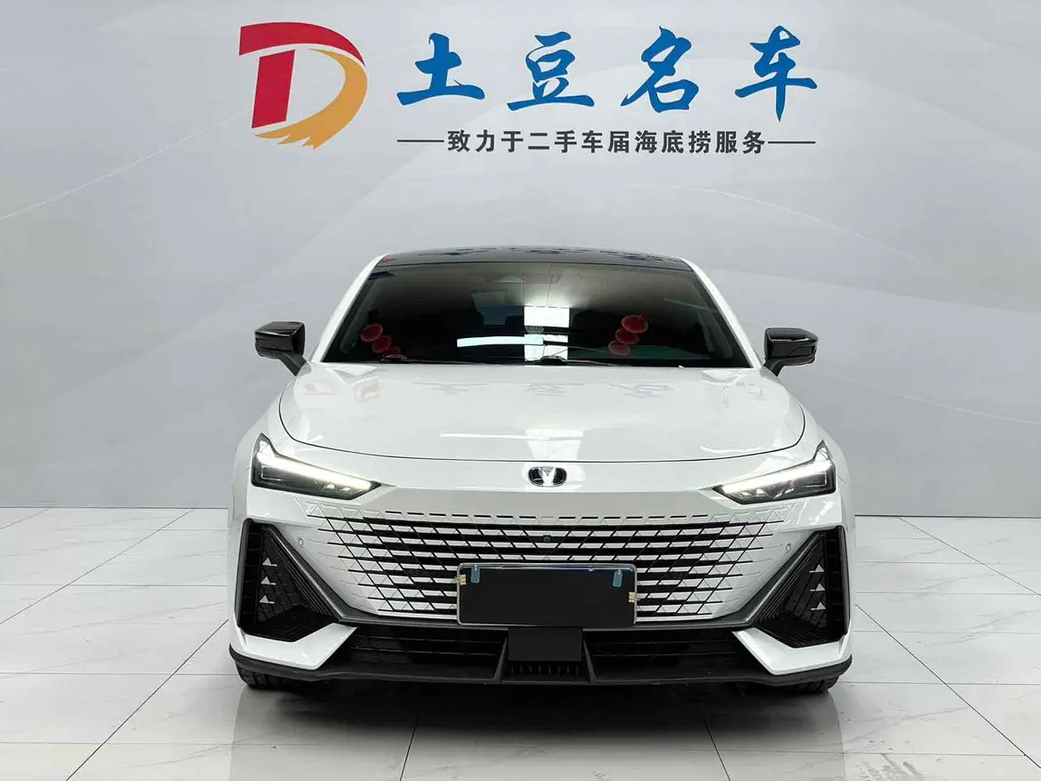Changan UNI-V  из Китая