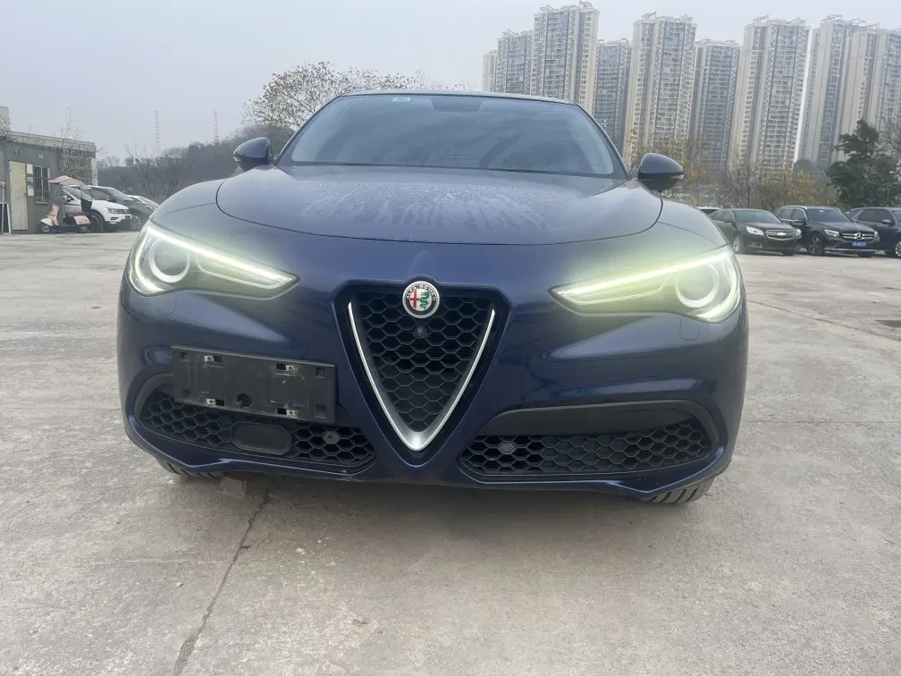 Alfa romeo Stelvio  из Китая
