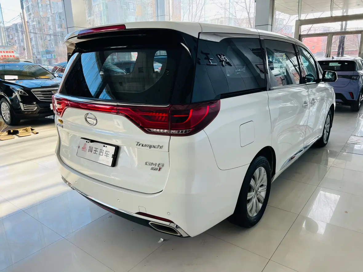 GAC Trumpchi M8  из Китая