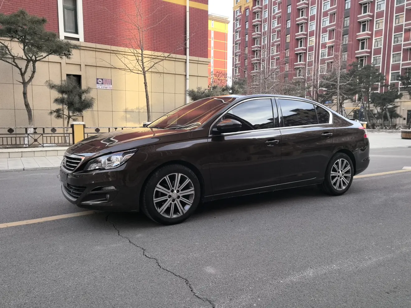 Peugeot 408  из Китая