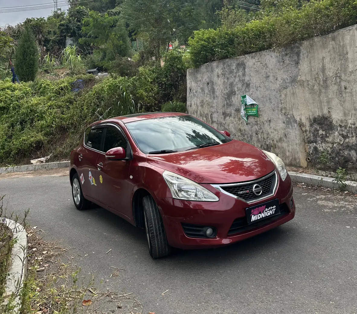 Nissan Tiida  из Китая