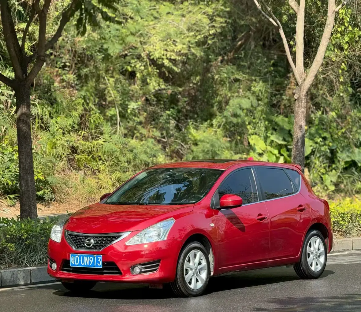 Nissan Tiida  из Китая