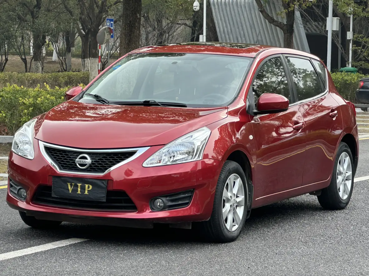 Nissan Tiida  из Китая
