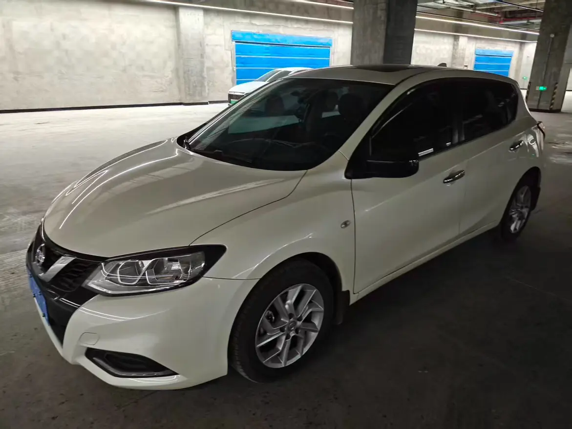 Nissan Tiida  из Китая