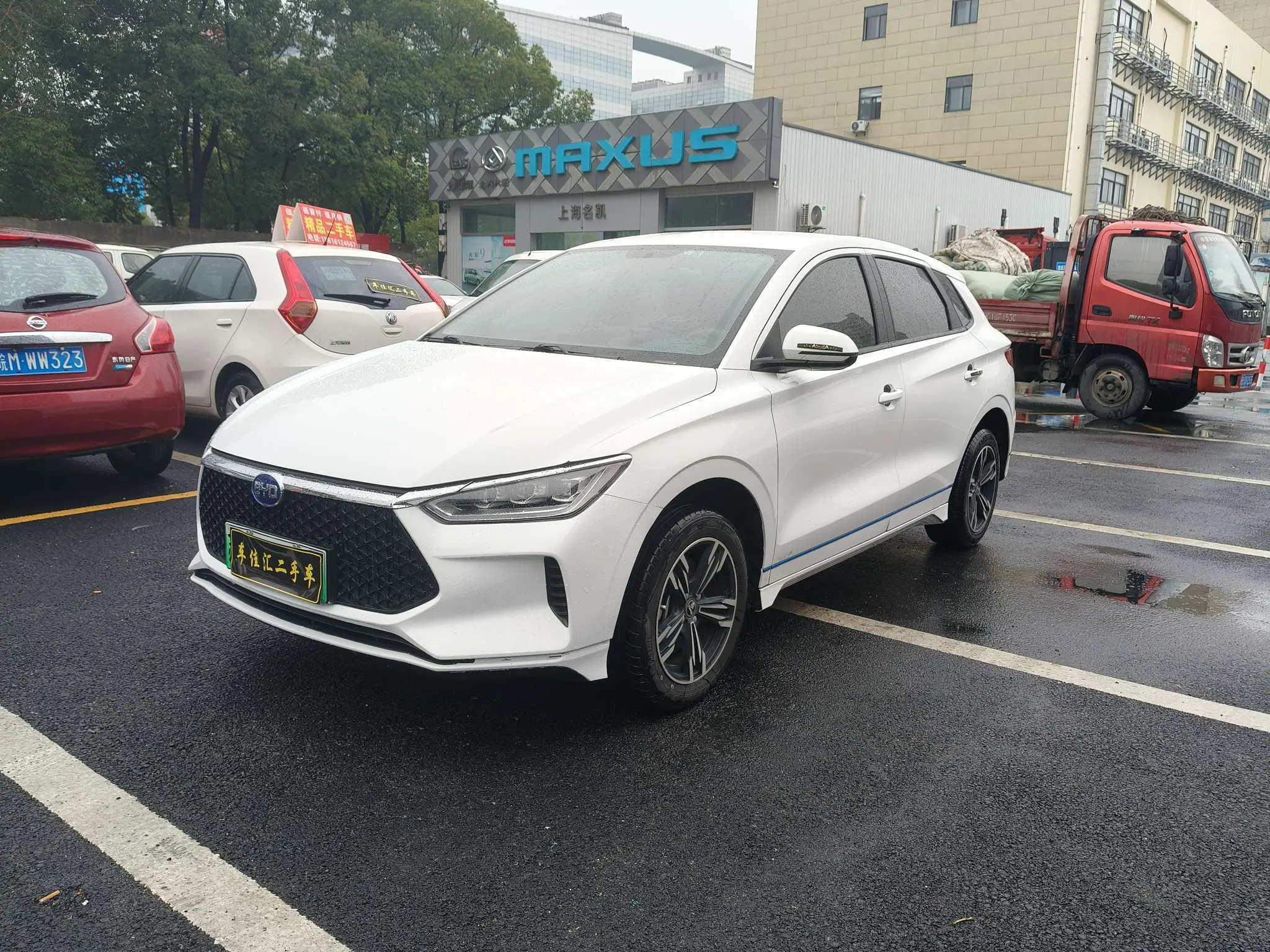 BYD e2  из Китая