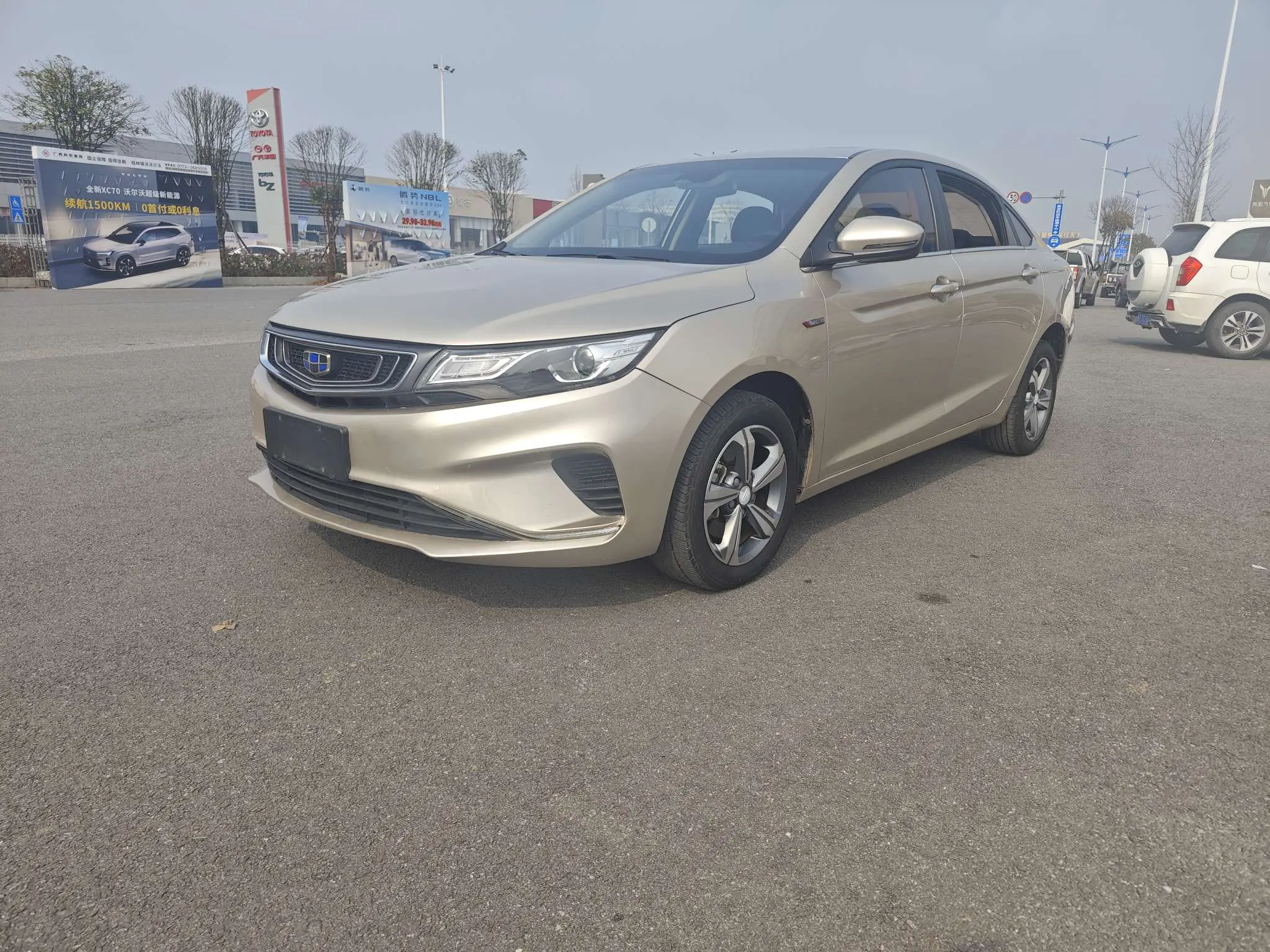 Geely Emgrand GL  из Китая