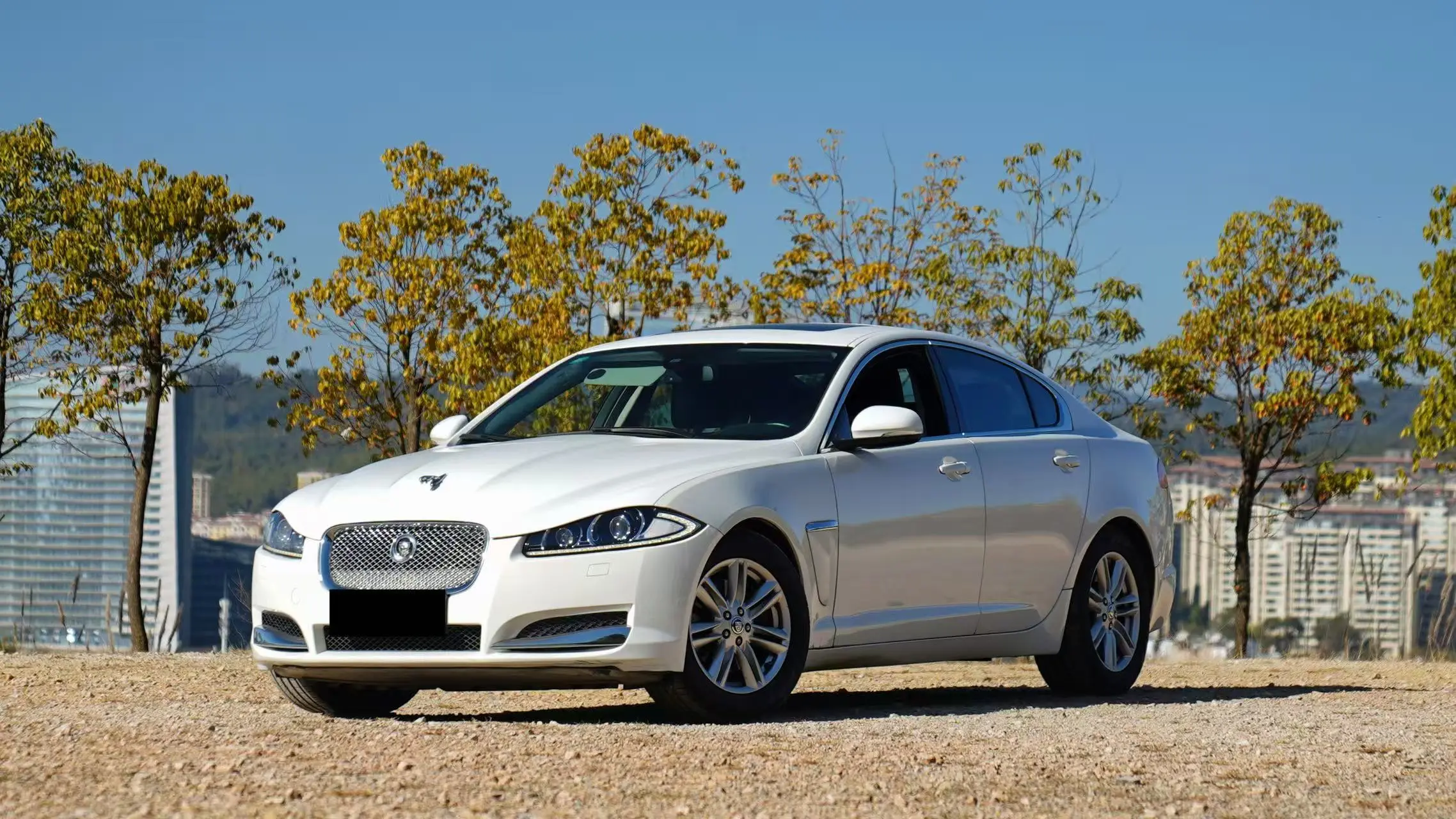 Jaguar XF  из Китая