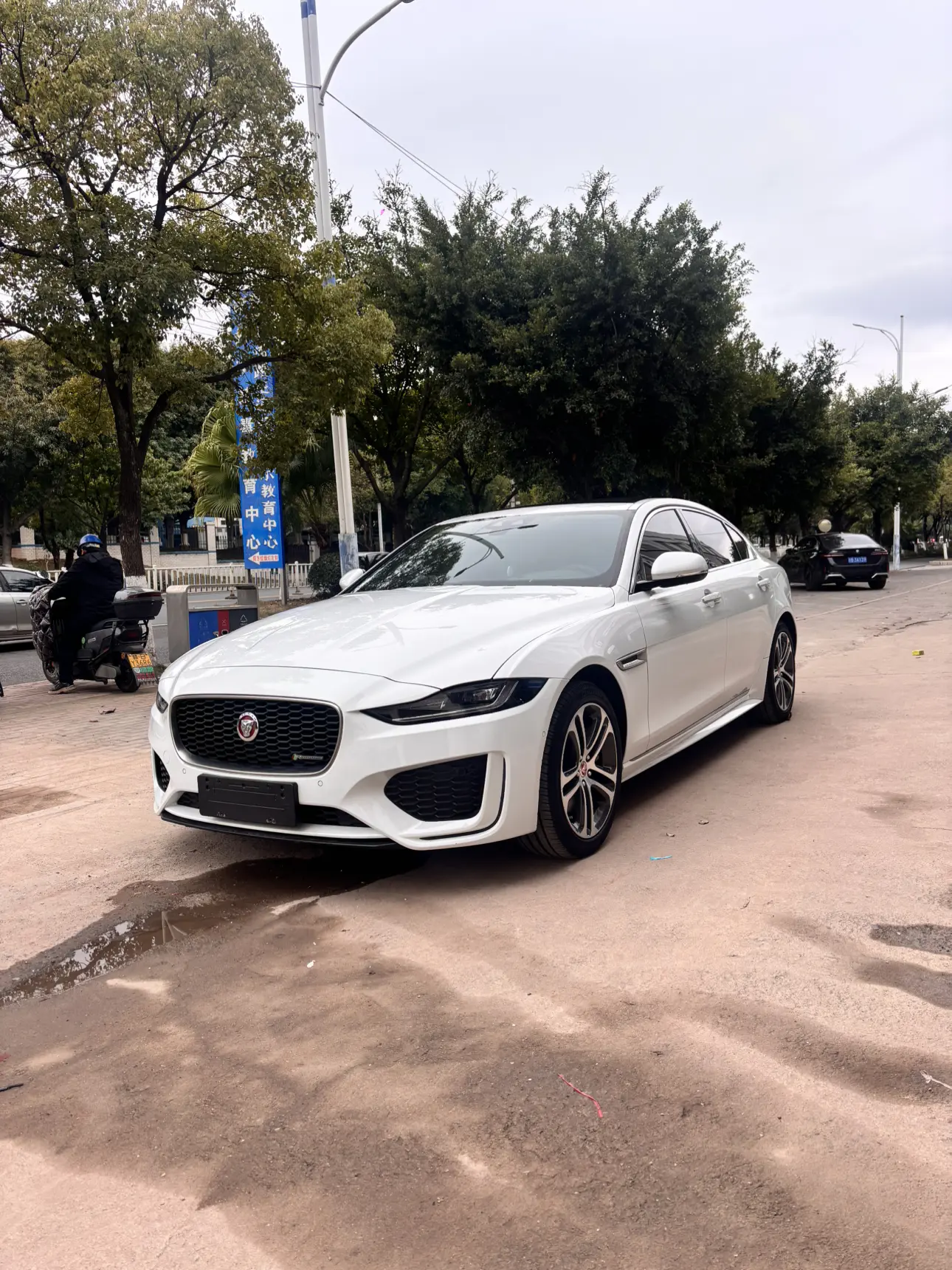 Jaguar XEL  из Китая