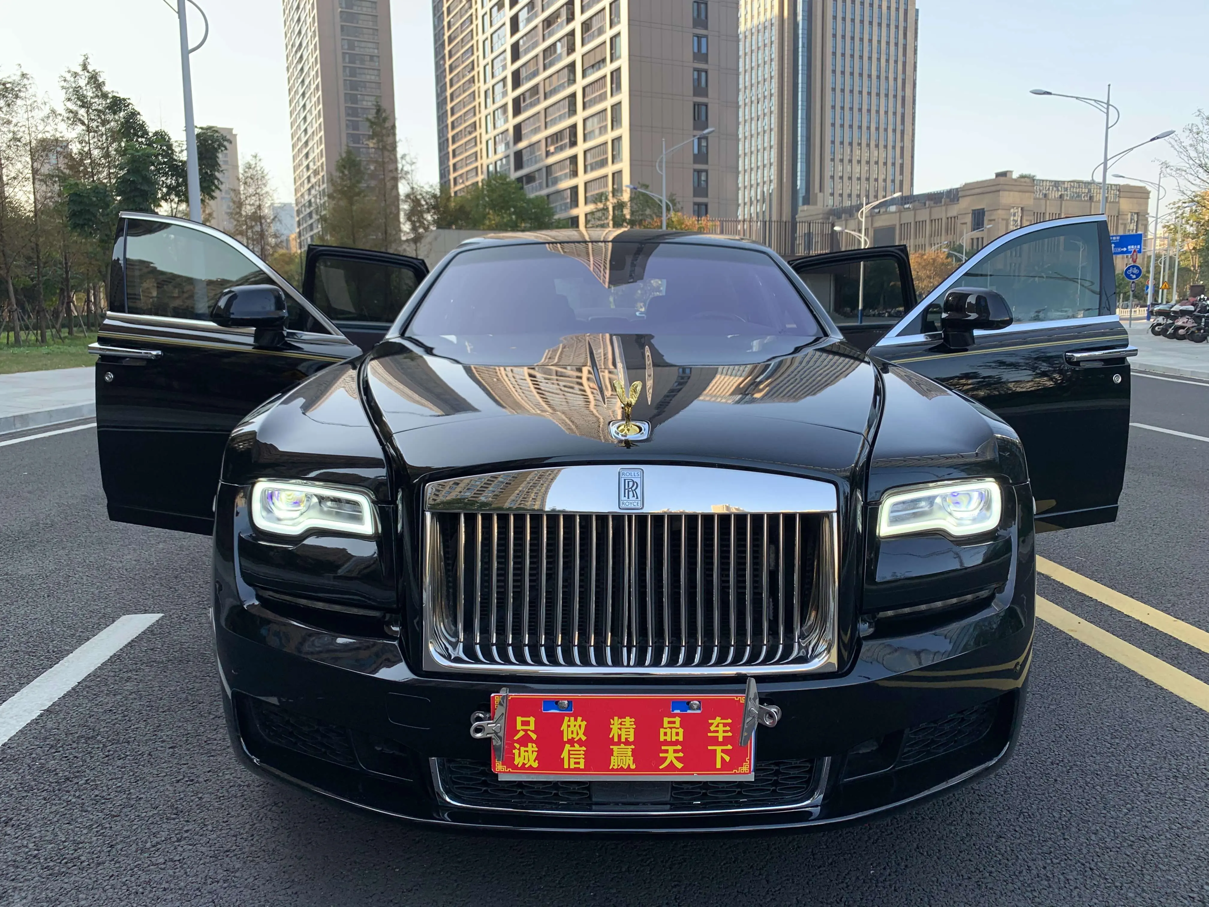 Rolls Royce Ghost  из Китая