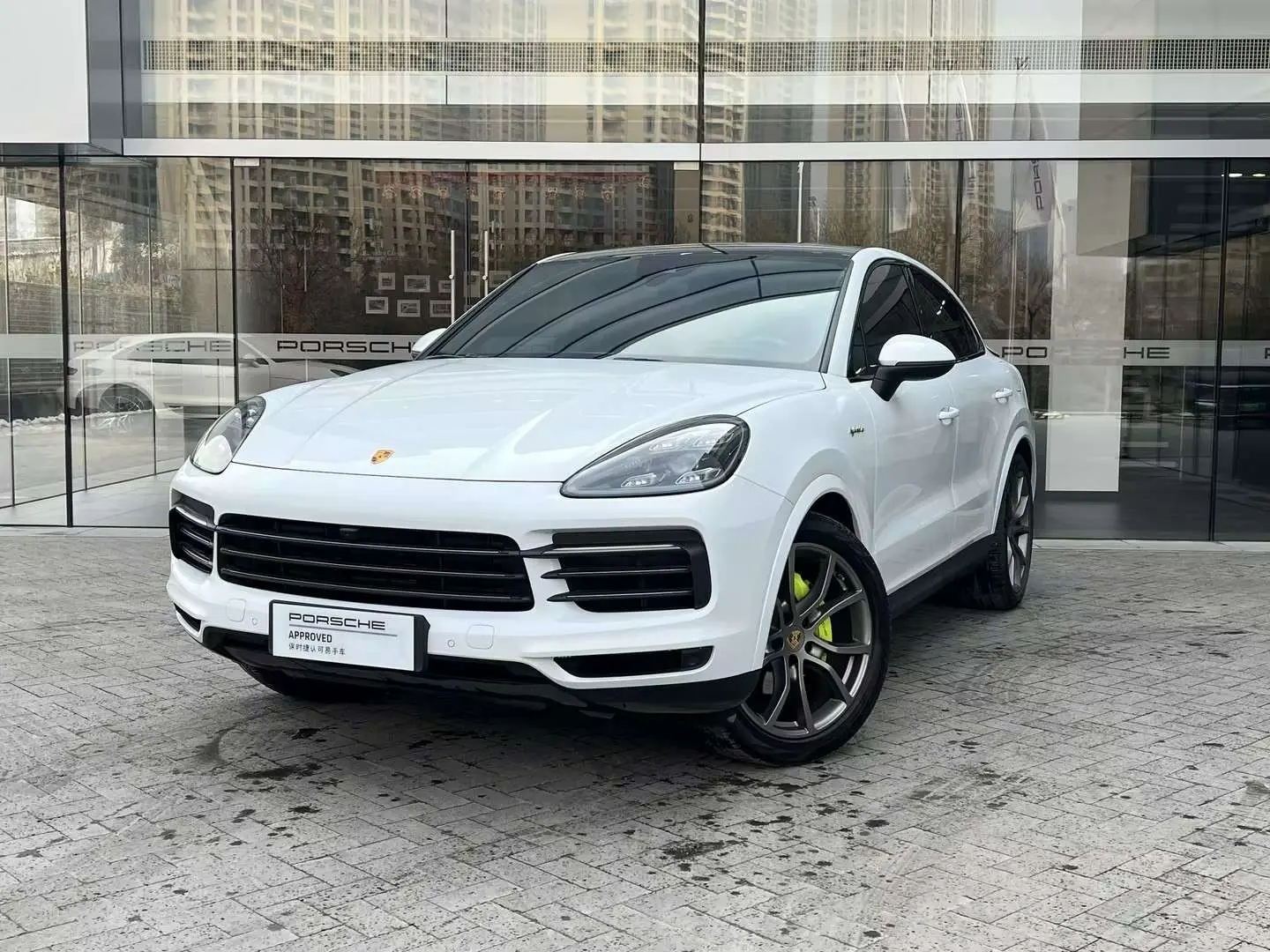 Porsche Cayenne Coupé E-Hybrid  из Китая