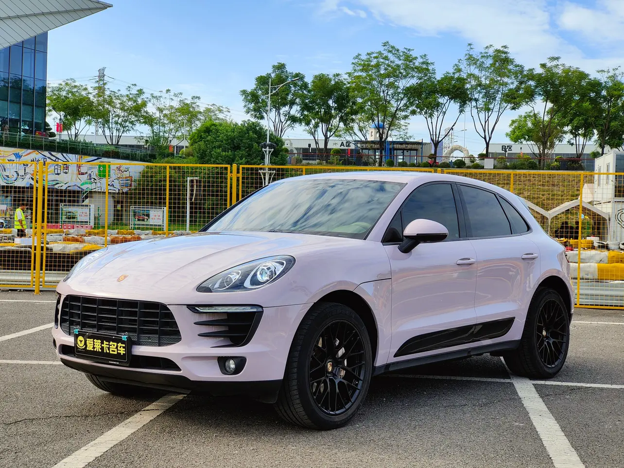 Porsche Macan  из Китая
