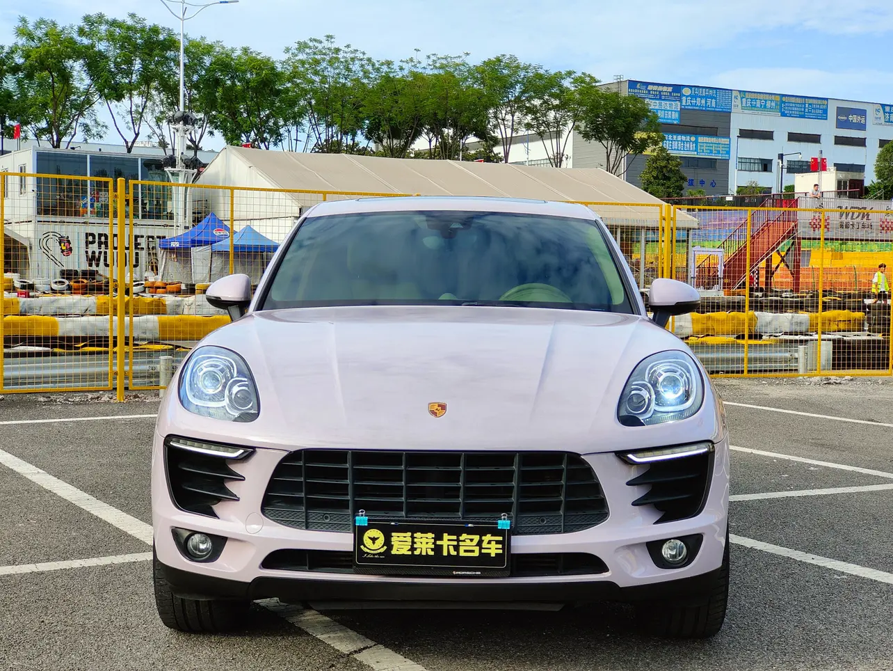 Porsche Macan  из Китая