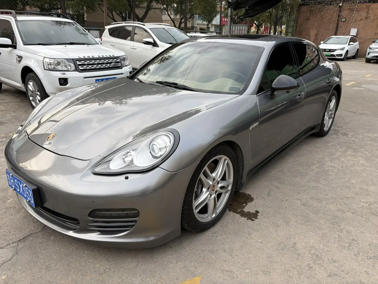 Porsche Panamera  из Китая