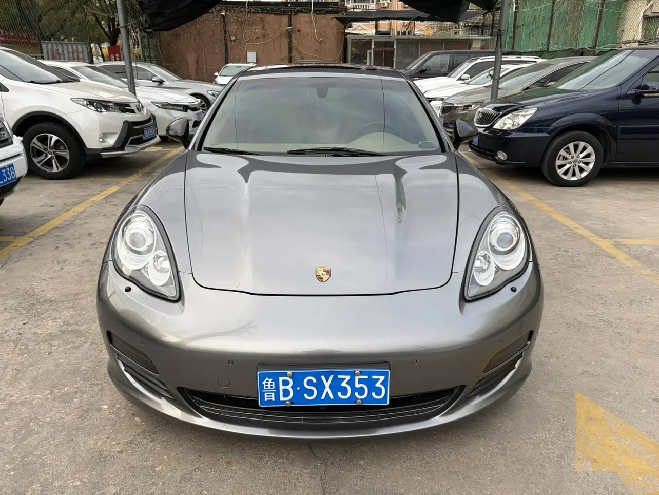 Porsche Panamera  из Китая