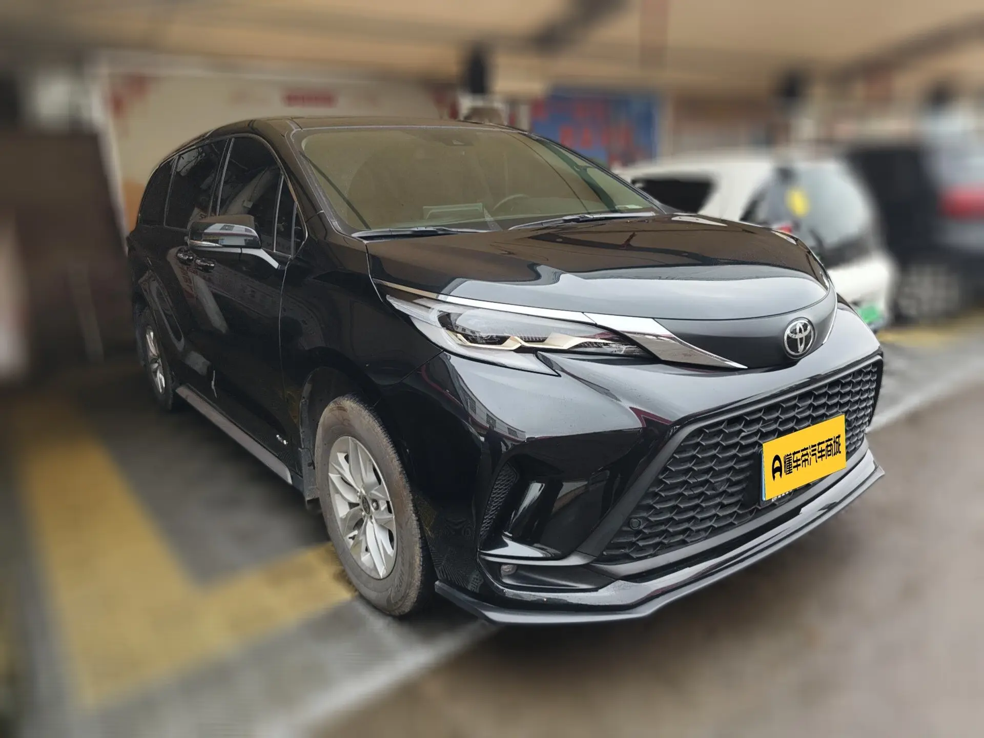 Toyota Granvia  из Китая