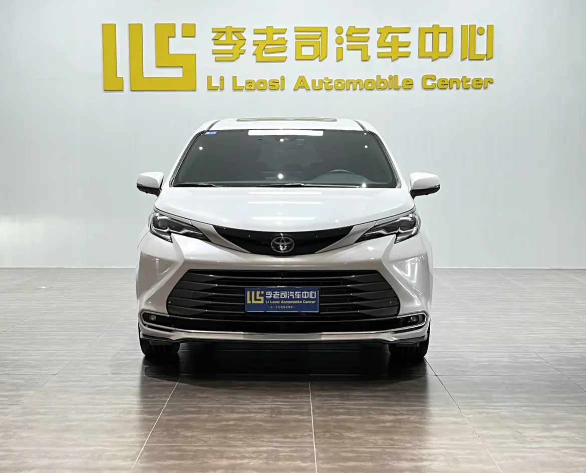 Toyota Sienna  из Китая