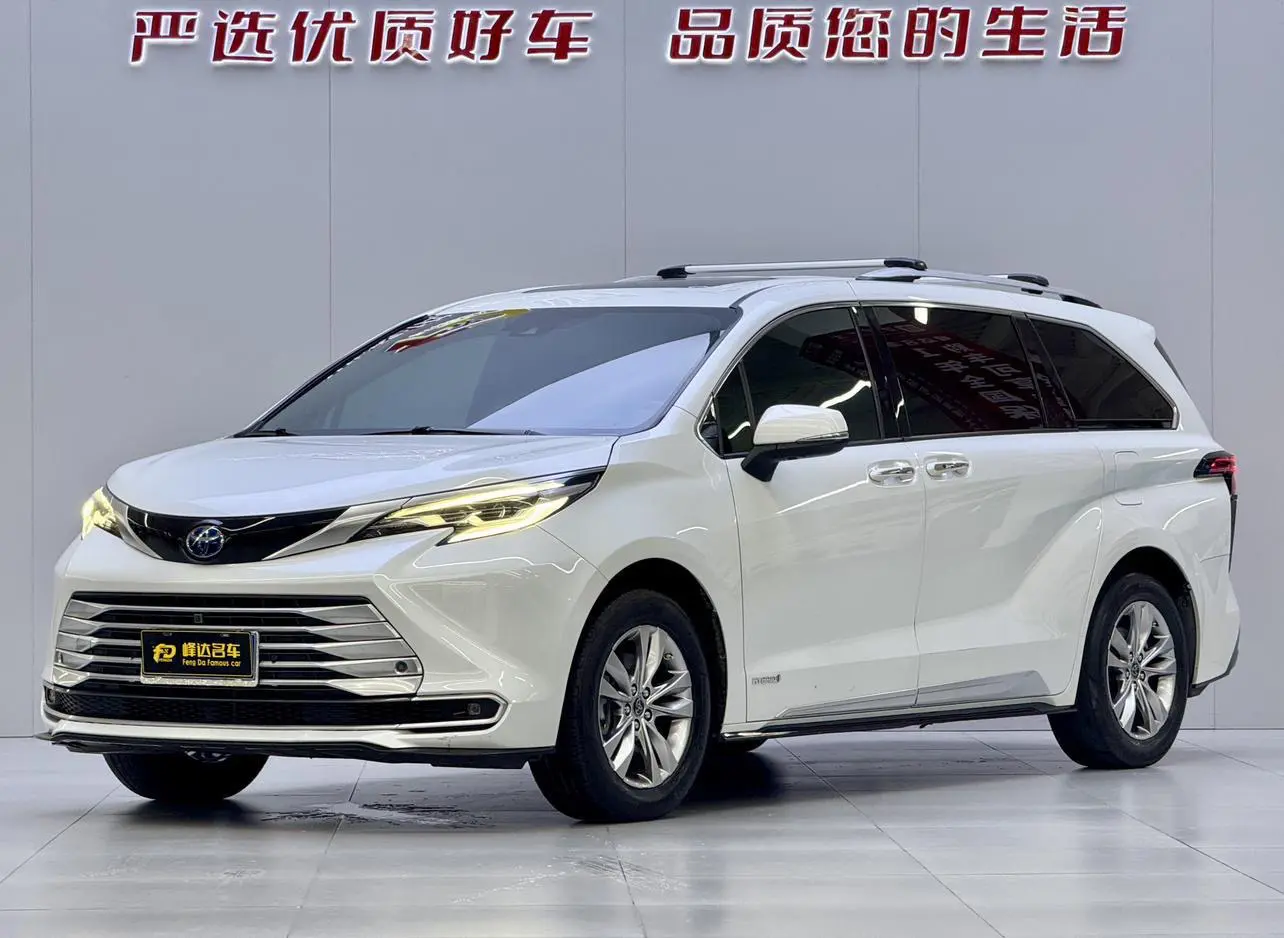 Toyota Sienna  из Китая