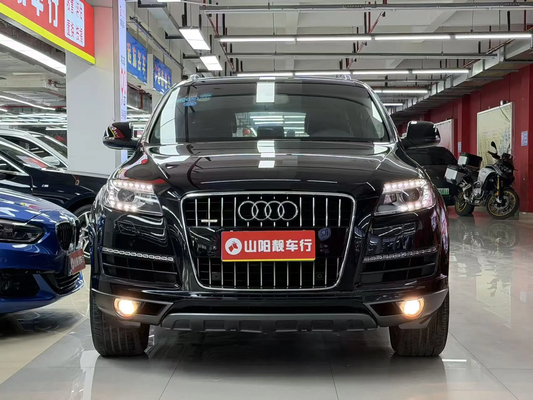 Audi Q7  из Китая