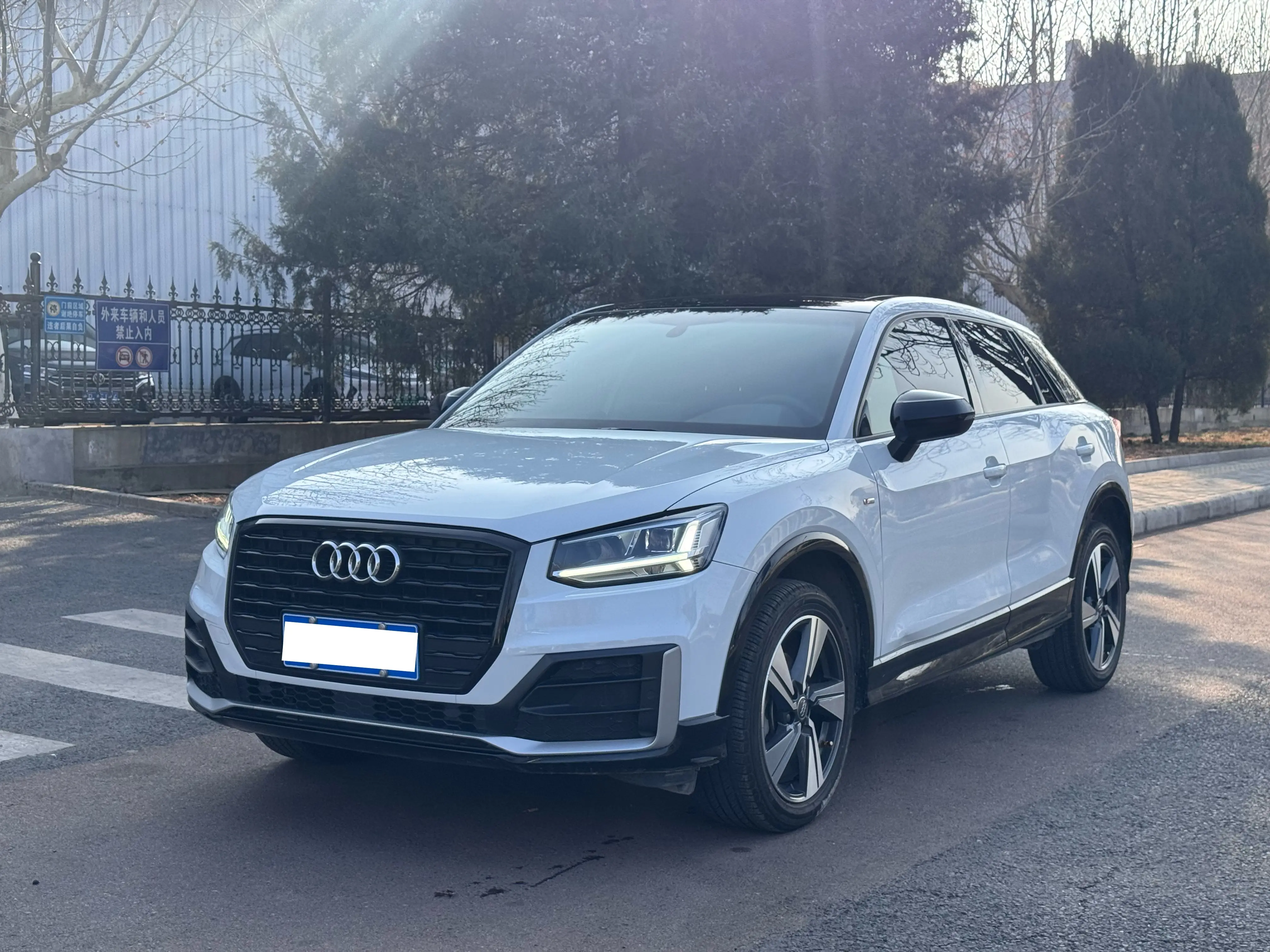Audi Q2L