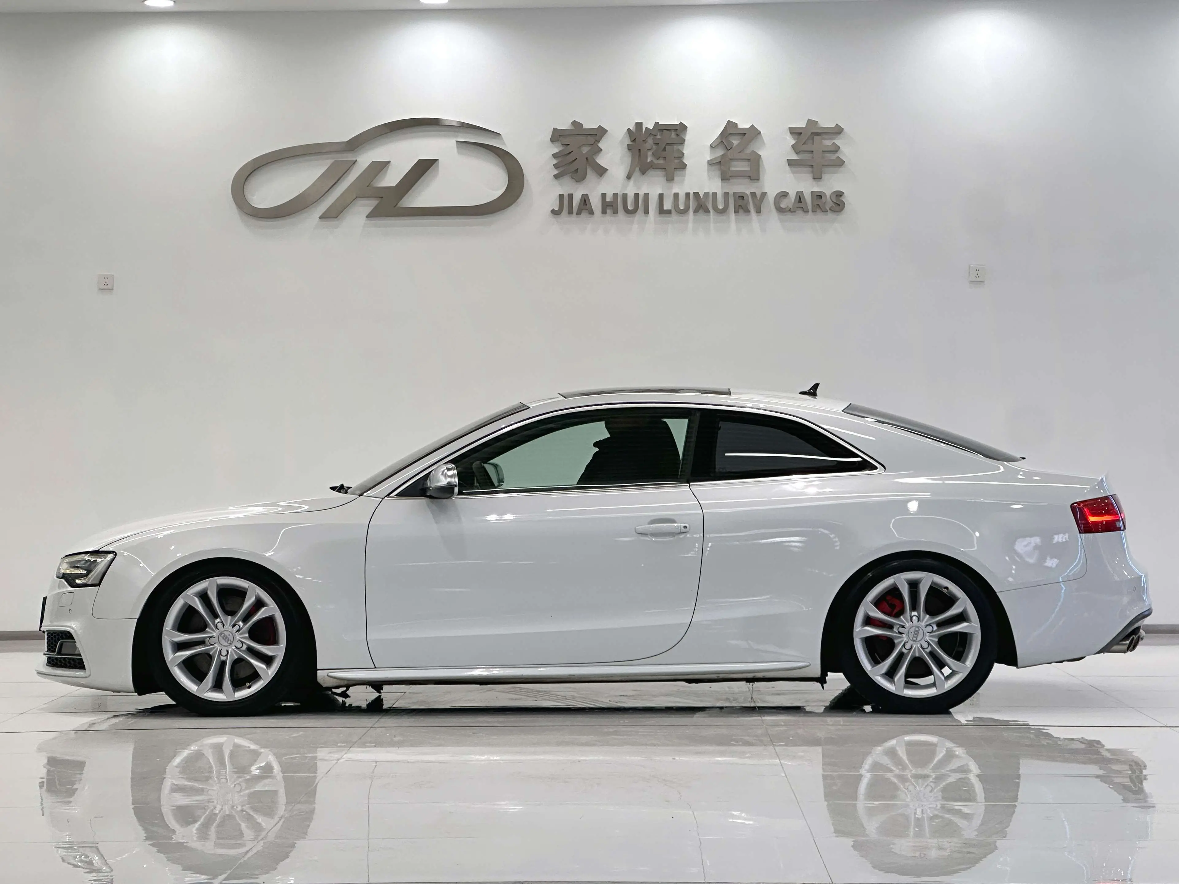 Audi S5  из Китая