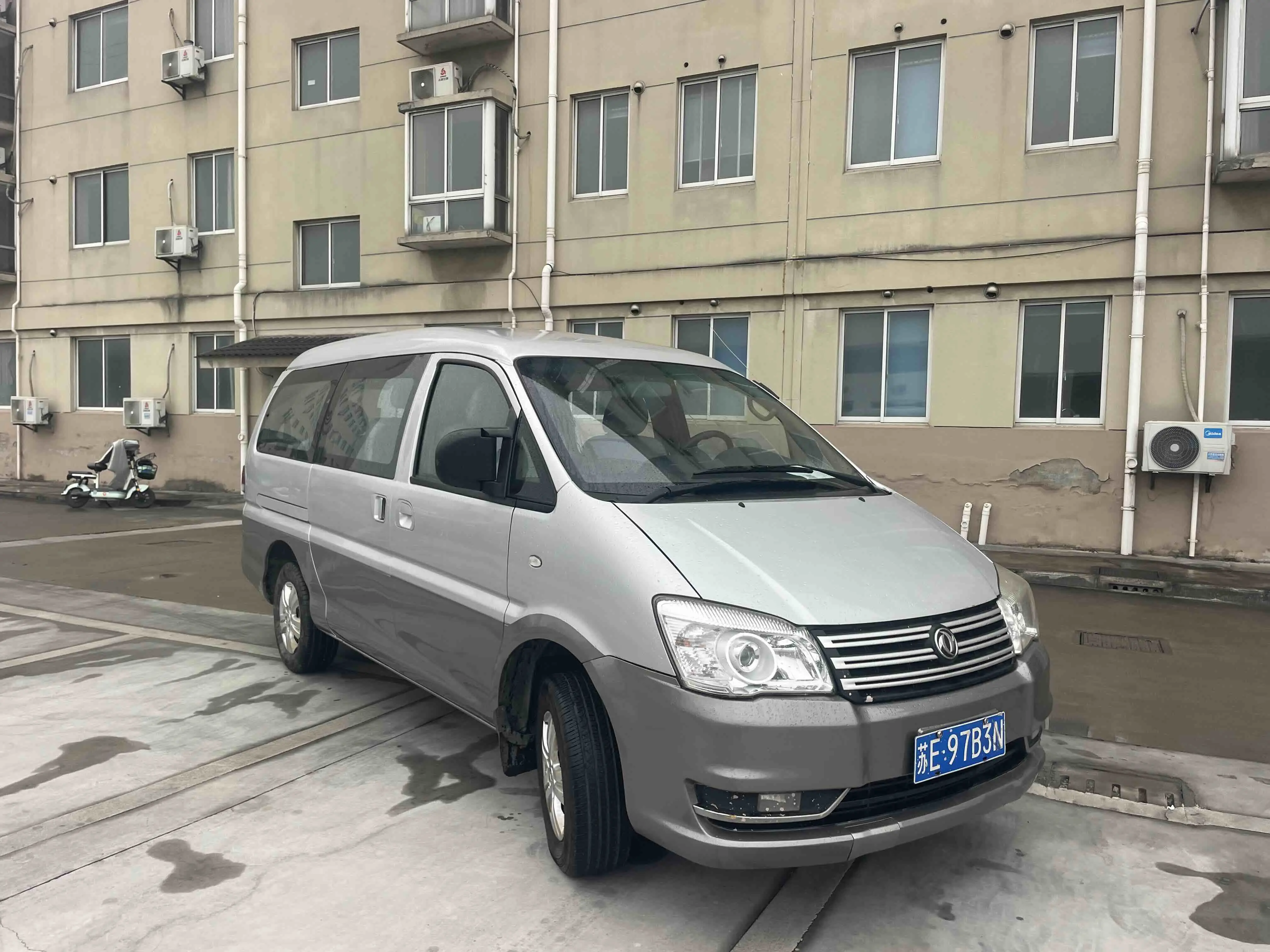 Forthing Lingzhi  из Китая