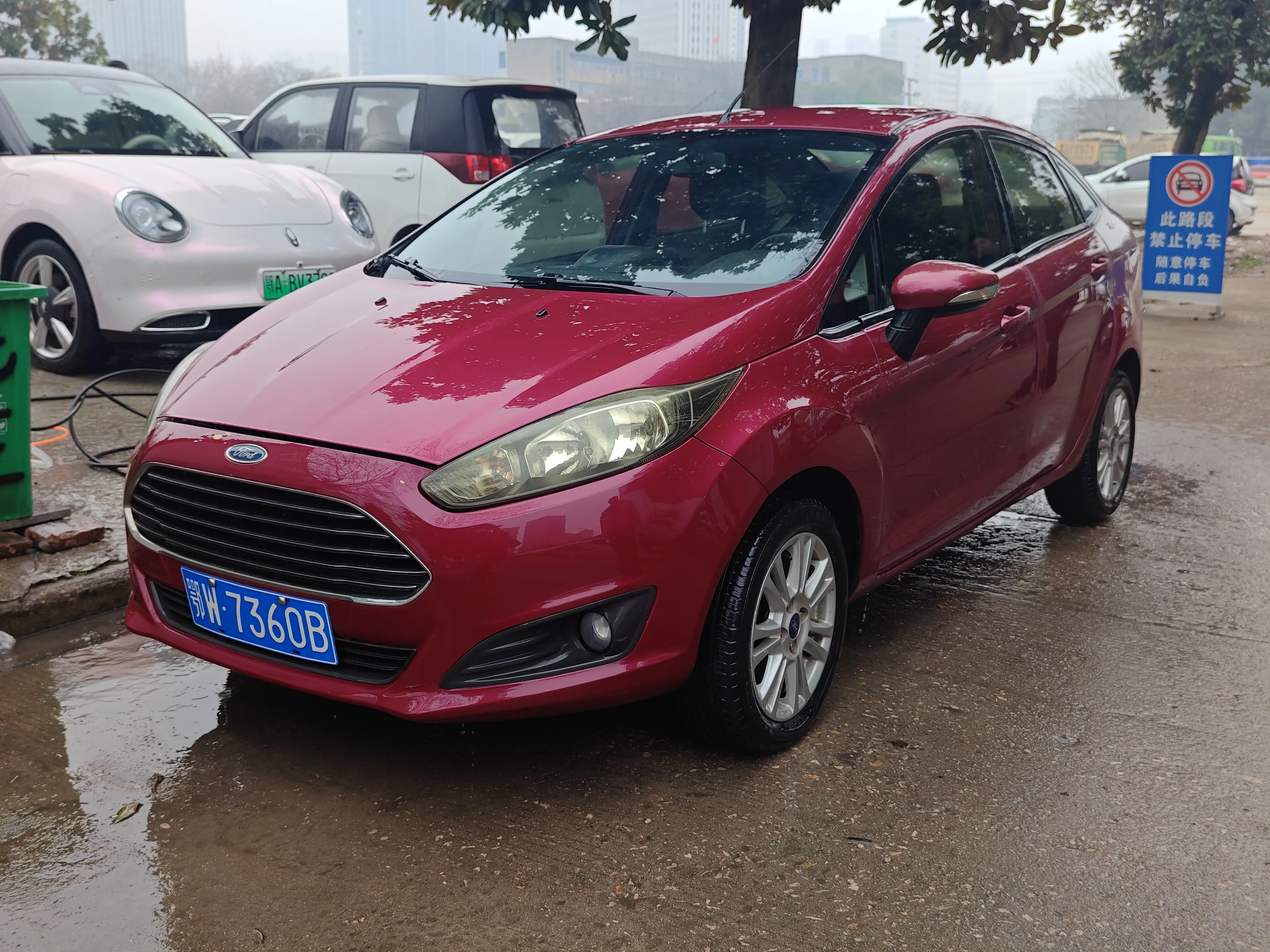 Ford Carnival  из Китая