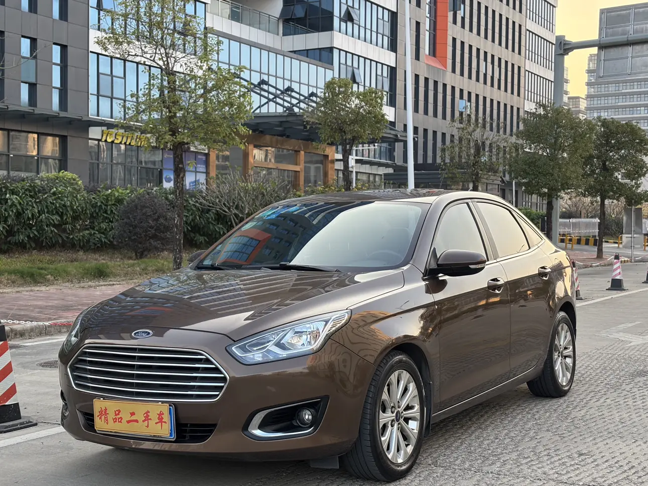 Ford Forrest  из Китая