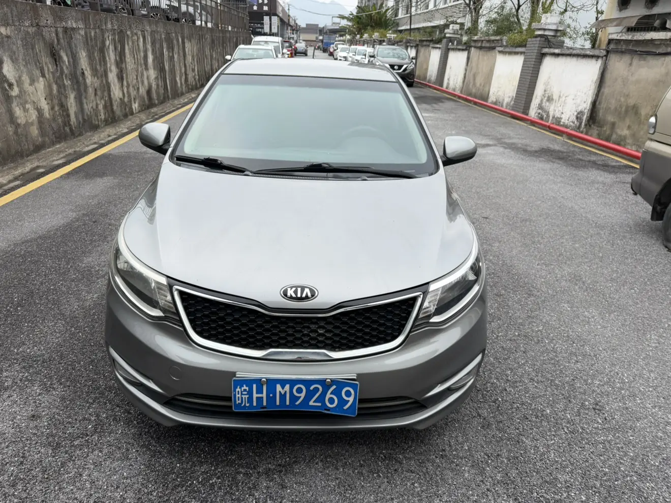 Kia K2  из Китая