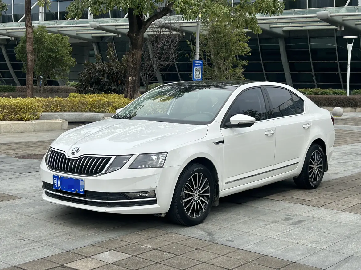 Skoda Octavia  из Китая