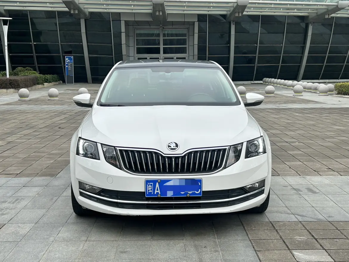Skoda Octavia  из Китая