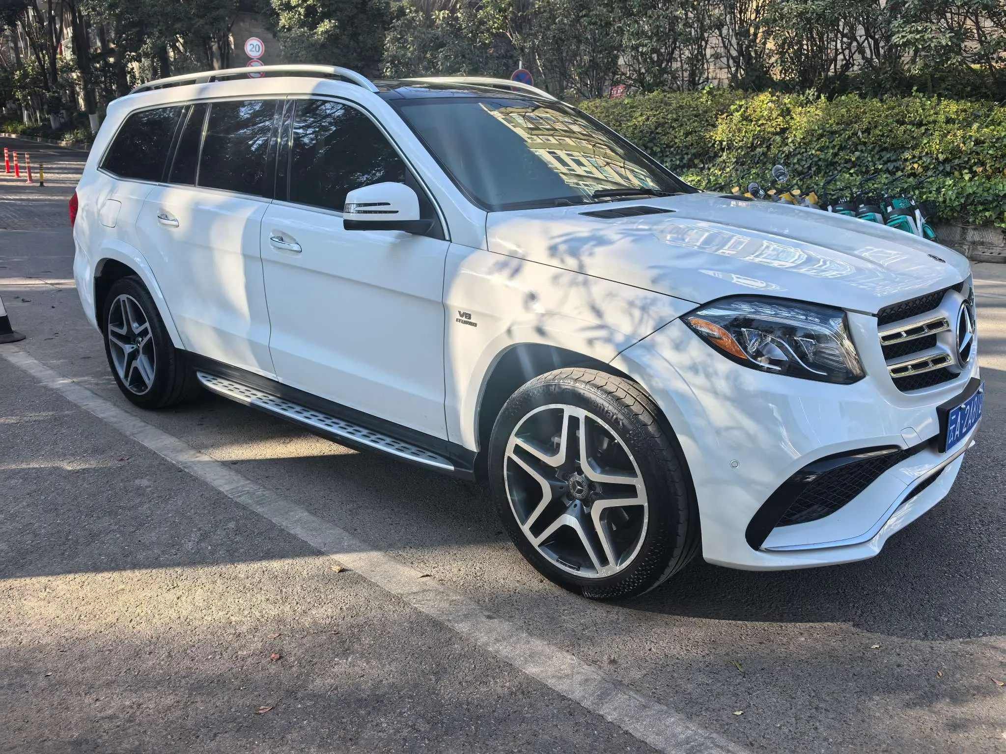 Mercedes-Benz Mercedes Benz GLS