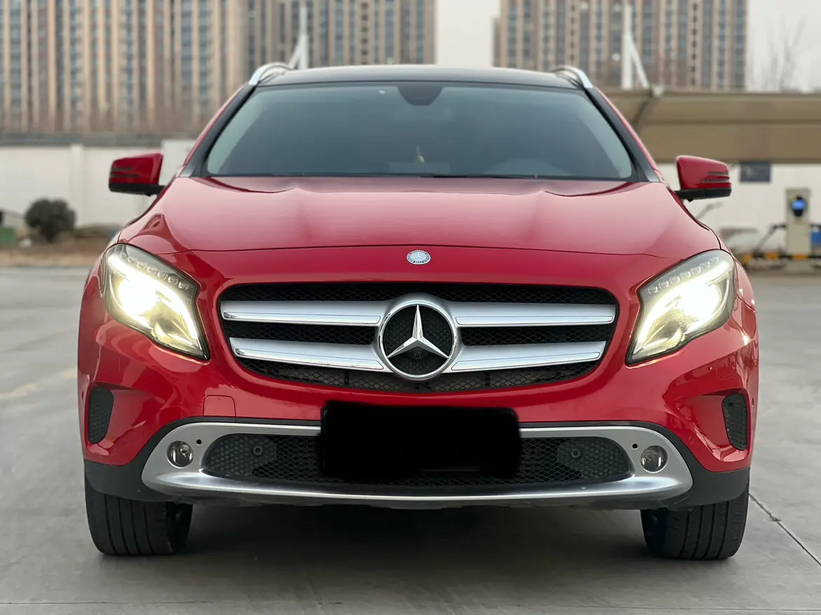 Mercedes-Benz GLA  из Китая