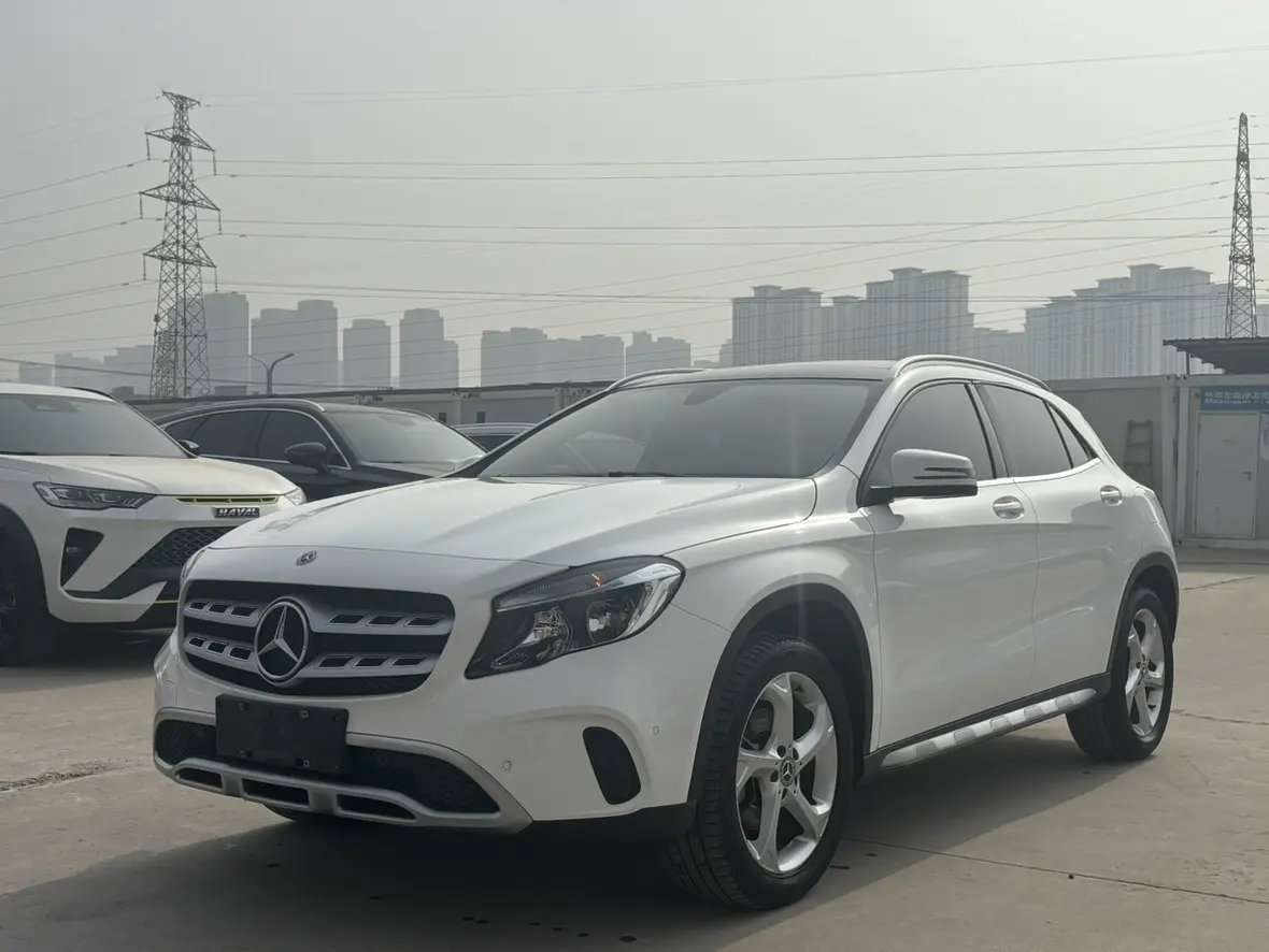 Mercedes-Benz GLA  из Китая