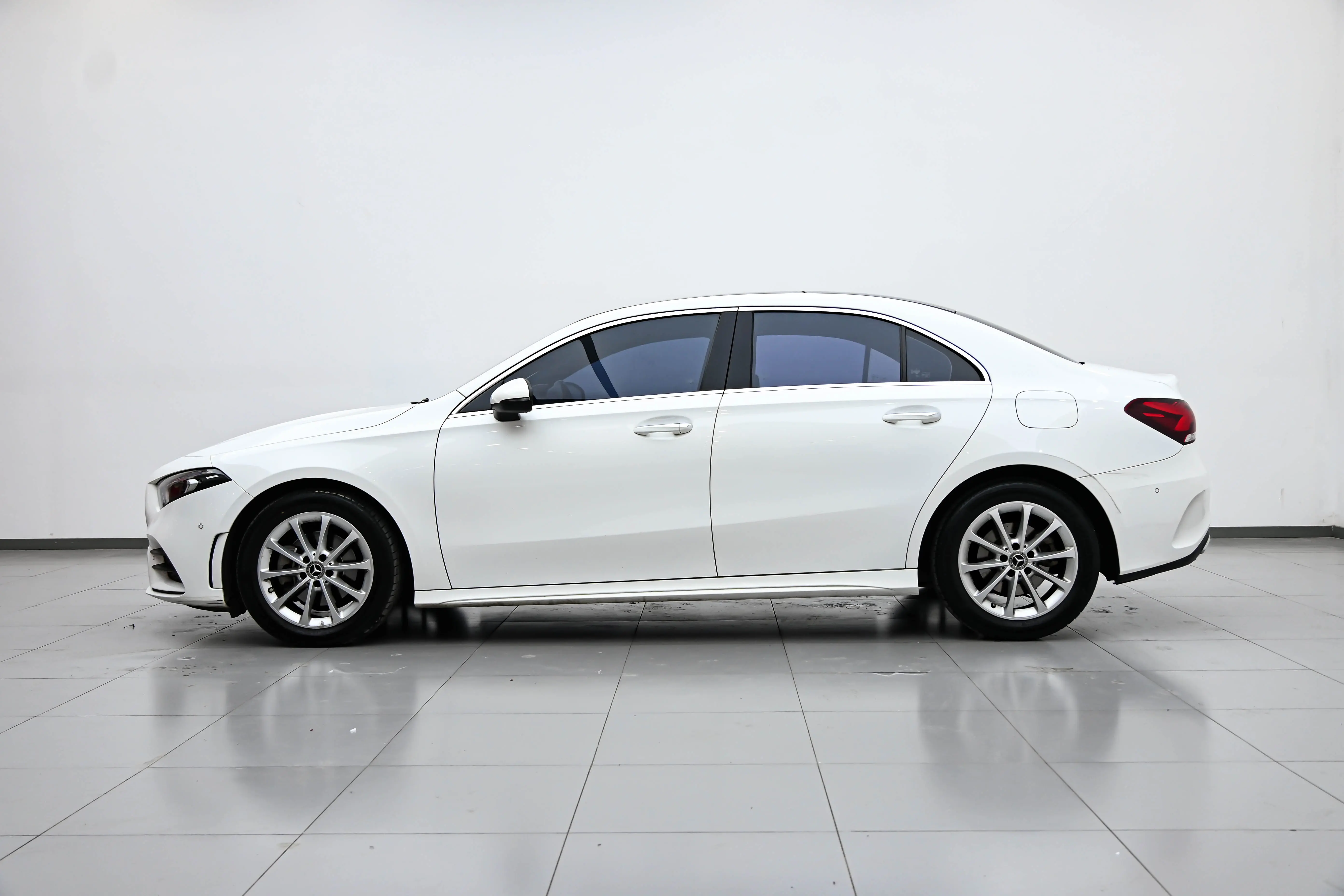 Mercedes-Benz Mercedes Benz A Class  из Китая