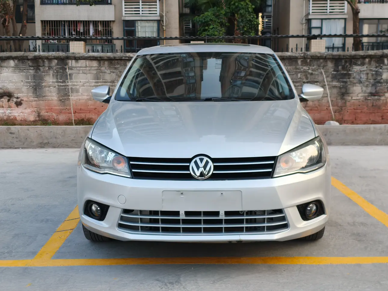 Volkswagen Jetta  из Китая