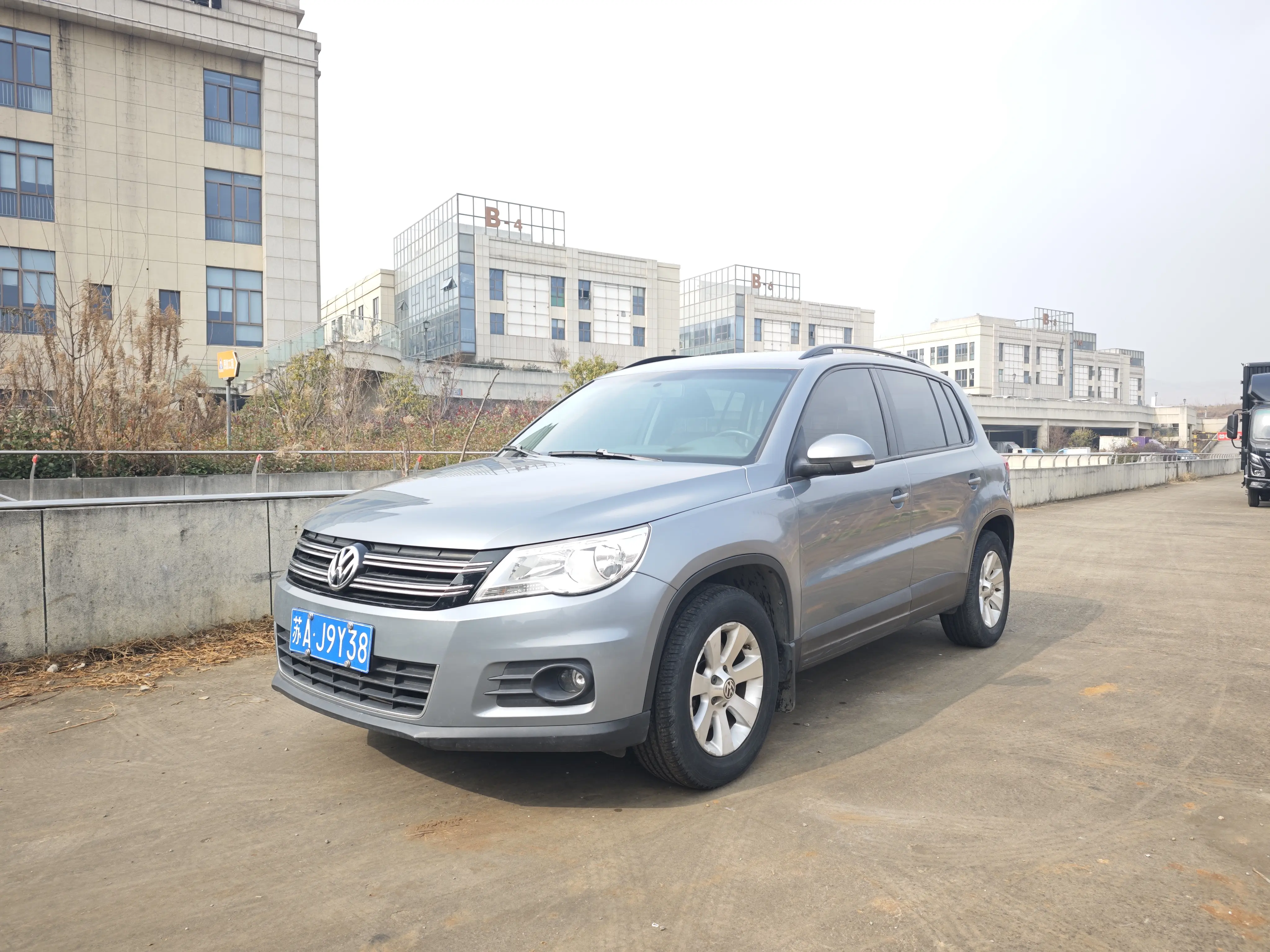 Volkswagen Tiguan  из Китая