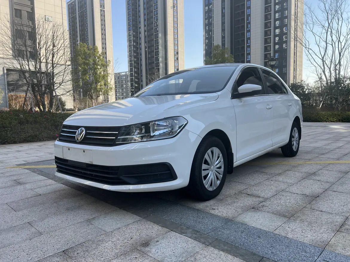 Volkswagen Santana  из Китая