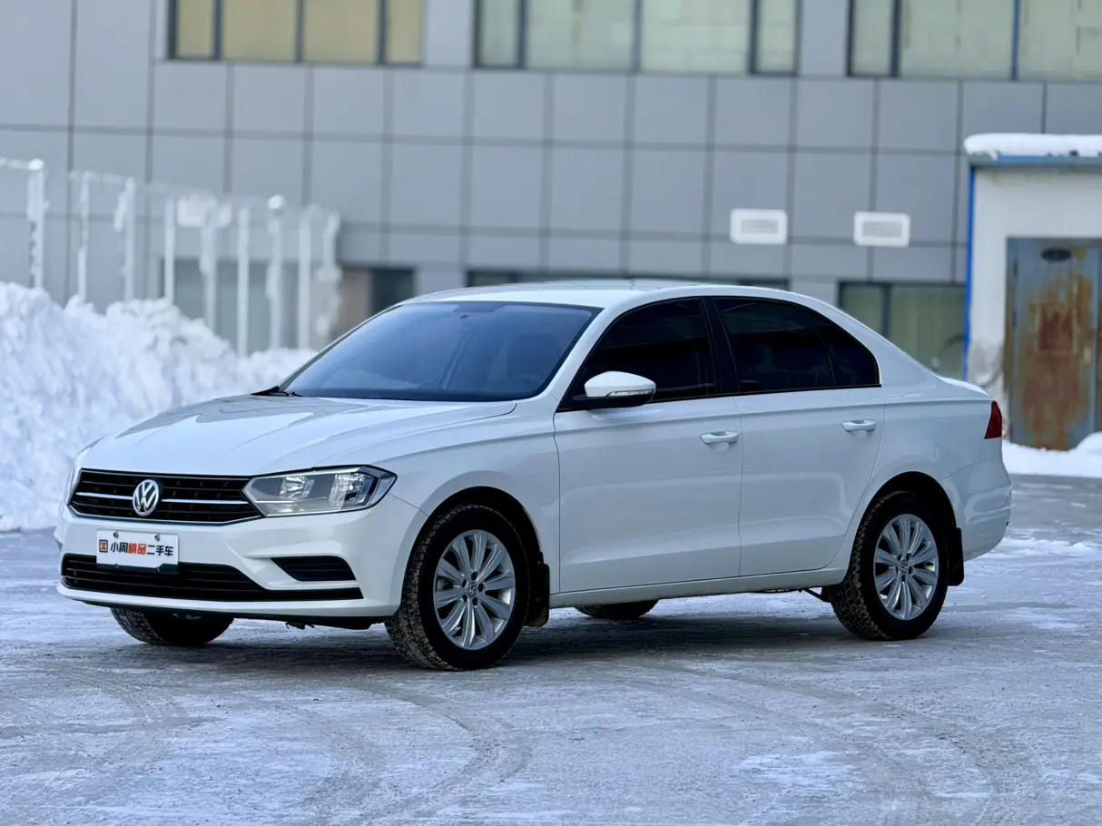 Volkswagen Santana  из Китая