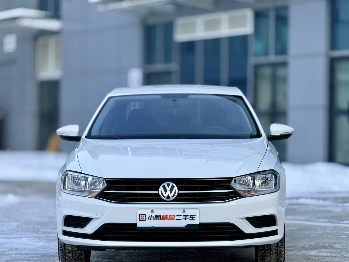 Volkswagen Santana  из Китая