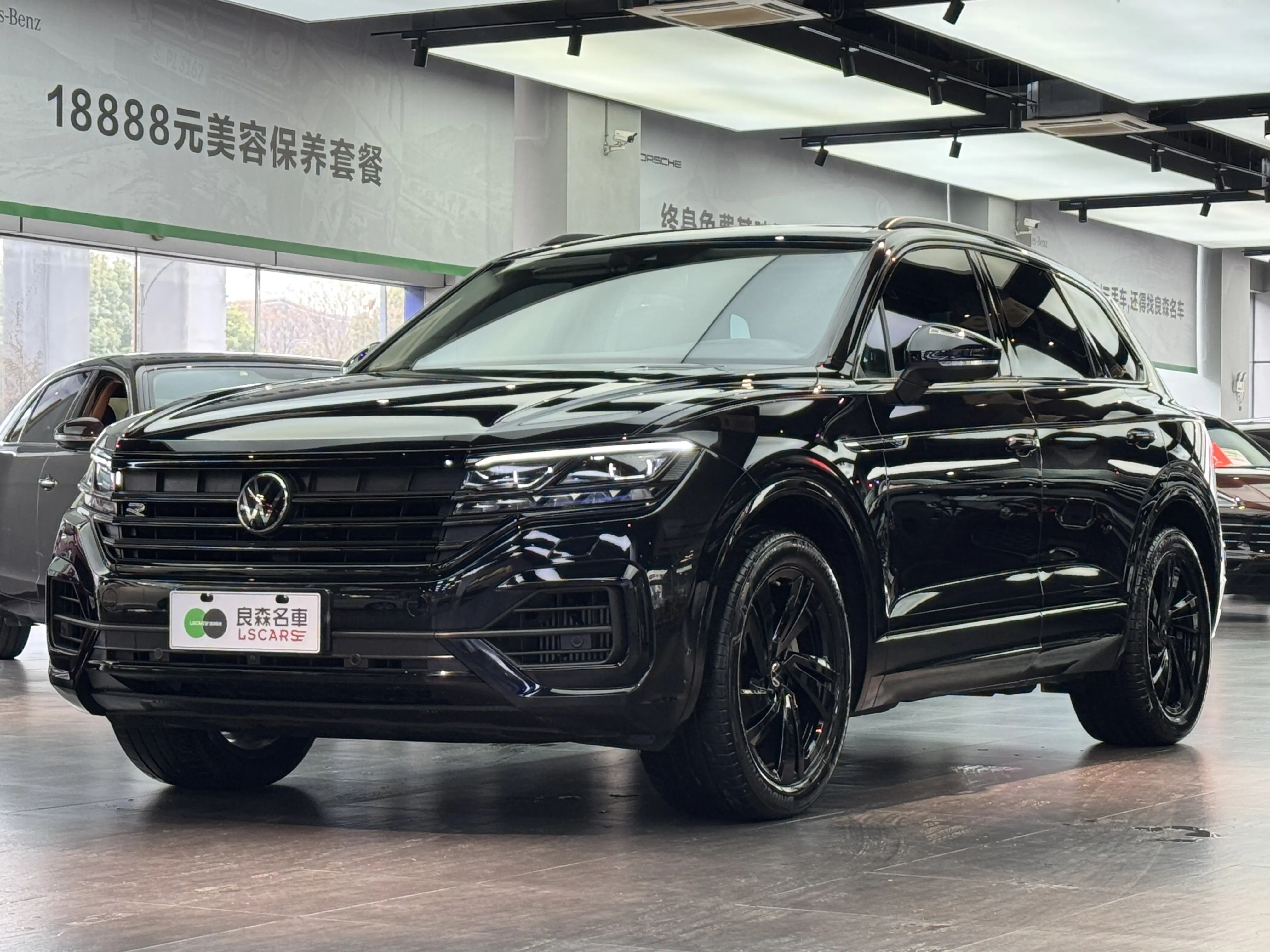 Volkswagen Touareg  из Китая