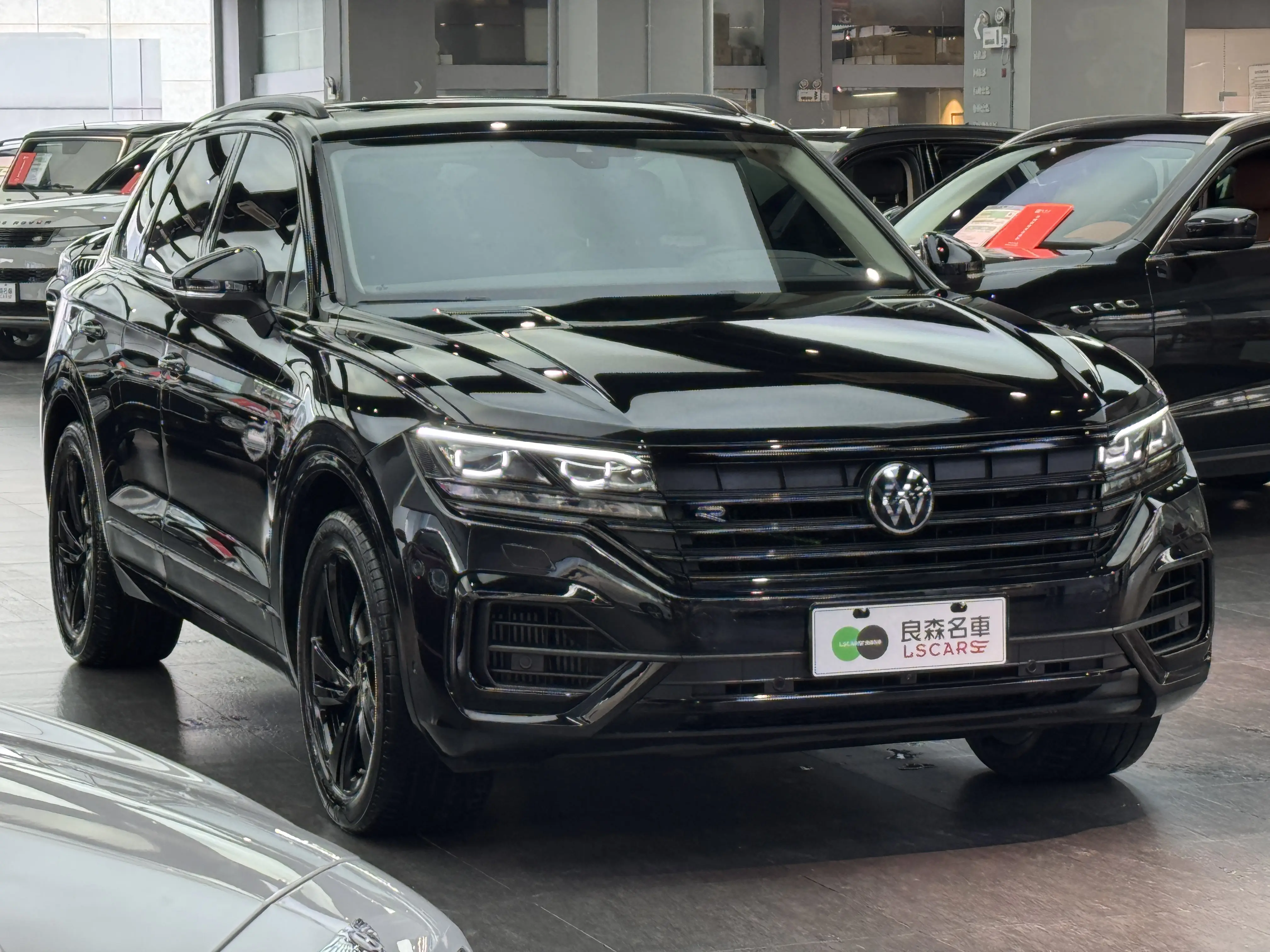 Volkswagen Touareg  из Китая
