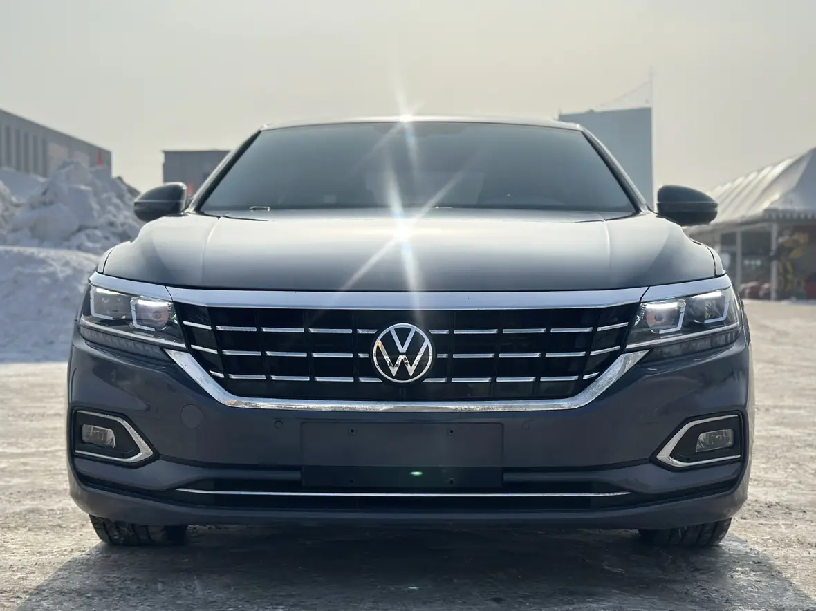 Volkswagen Passat  из Китая