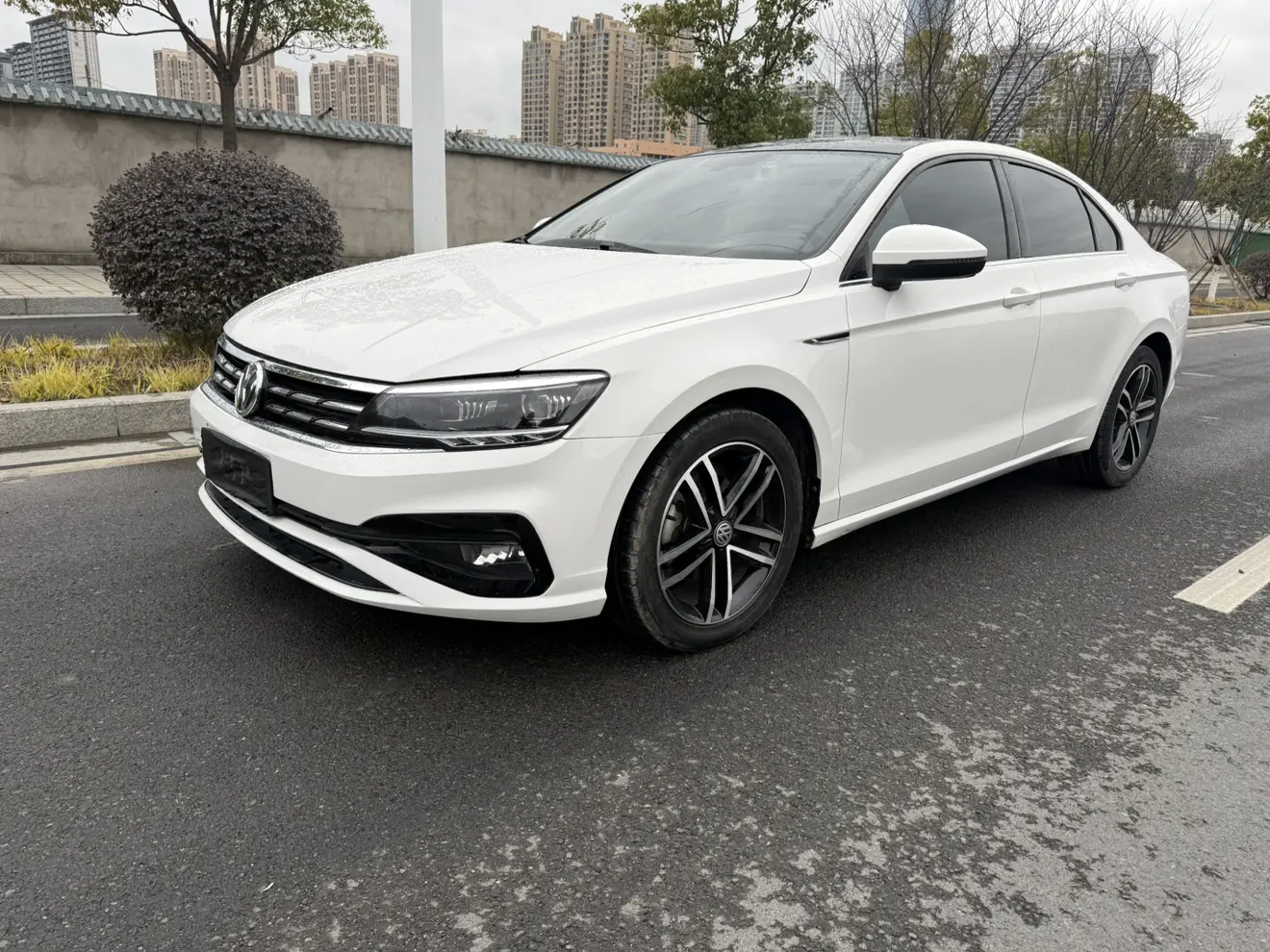 Volkswagen Lamando (Lingdu)  из Китая