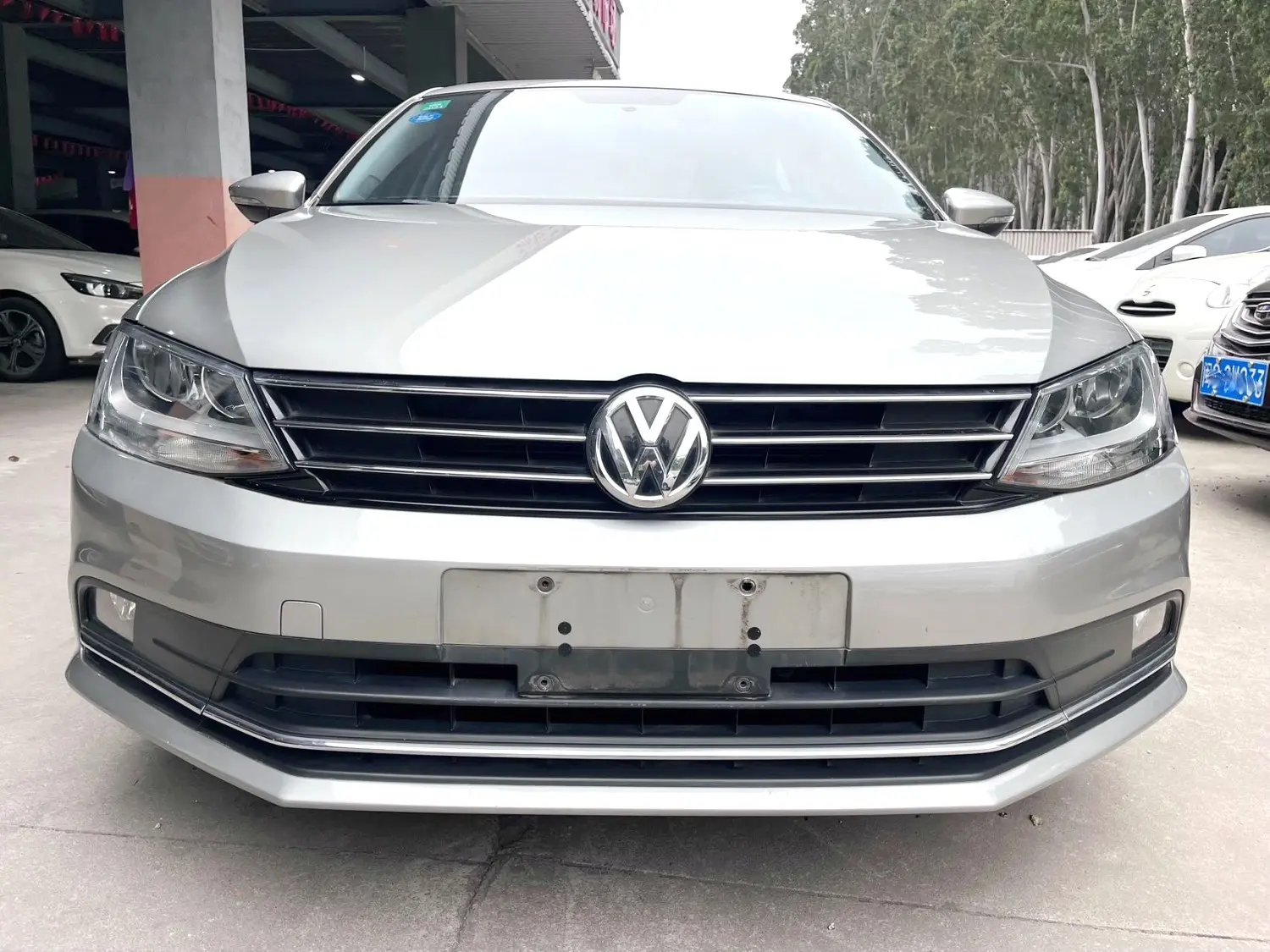 Volkswagen Sagitar  из Китая