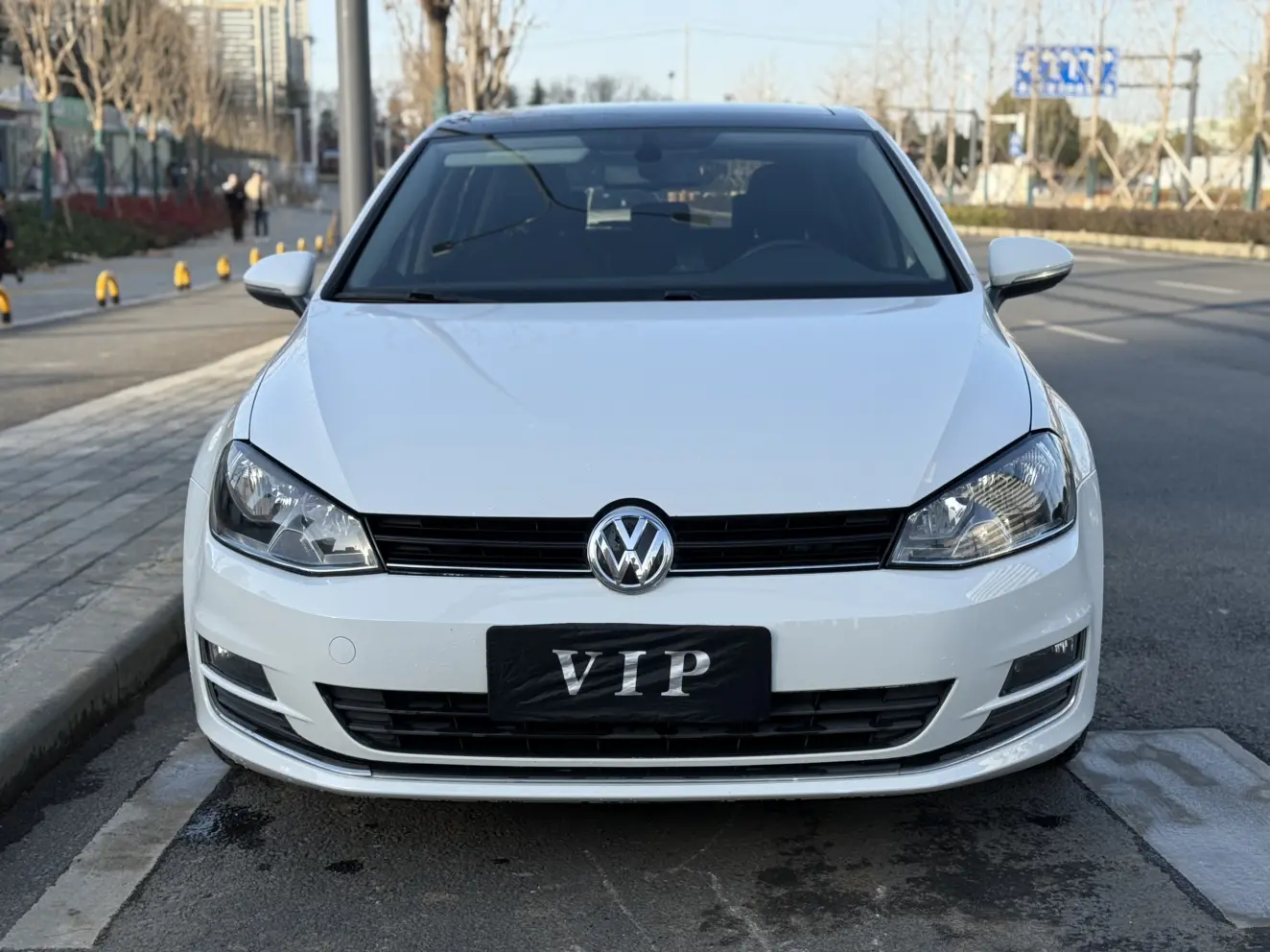 Volkswagen Golf  из Китая