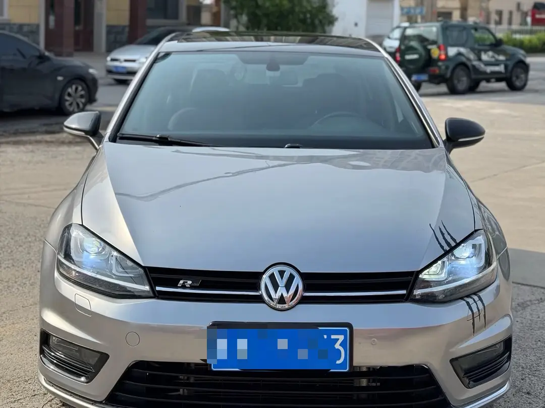Volkswagen Golf  из Китая