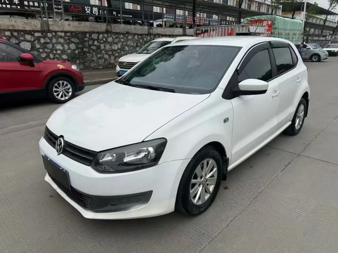 Volkswagen Polo  из Китая