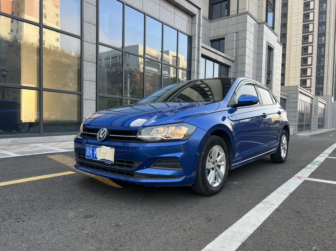 Volkswagen Polo  из Китая