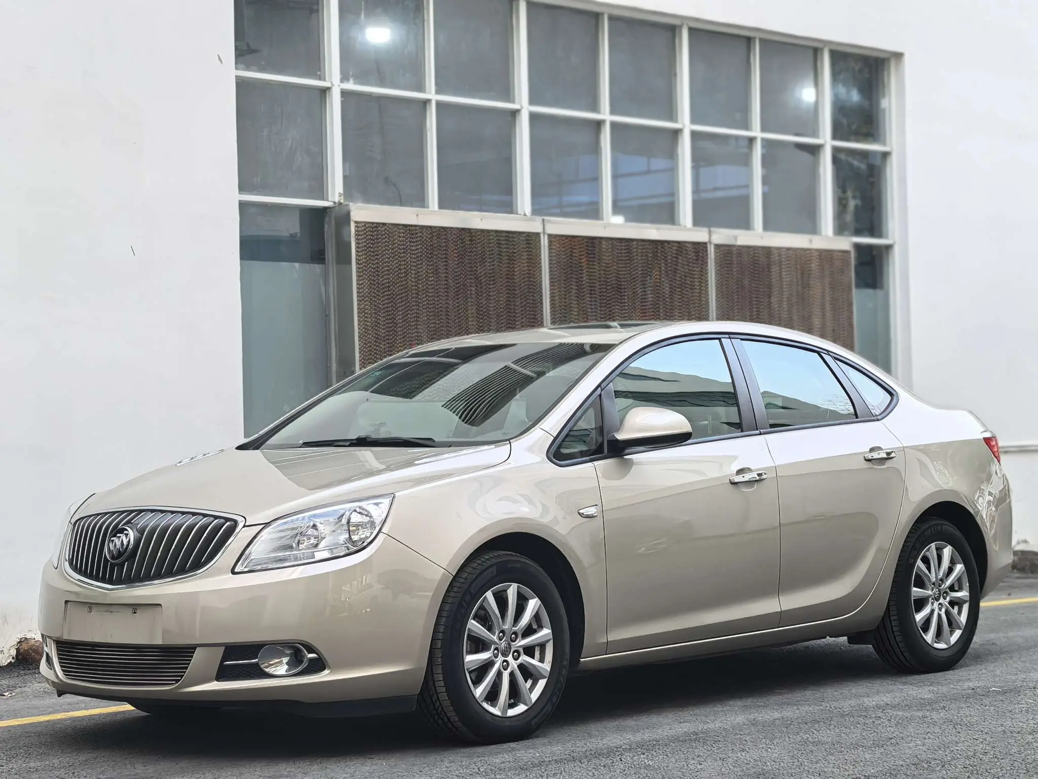 Buick Yinglang  из Китая