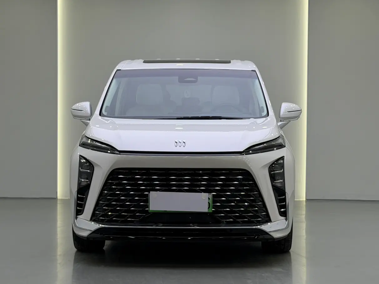 Buick GL8 PHEV  из Китая